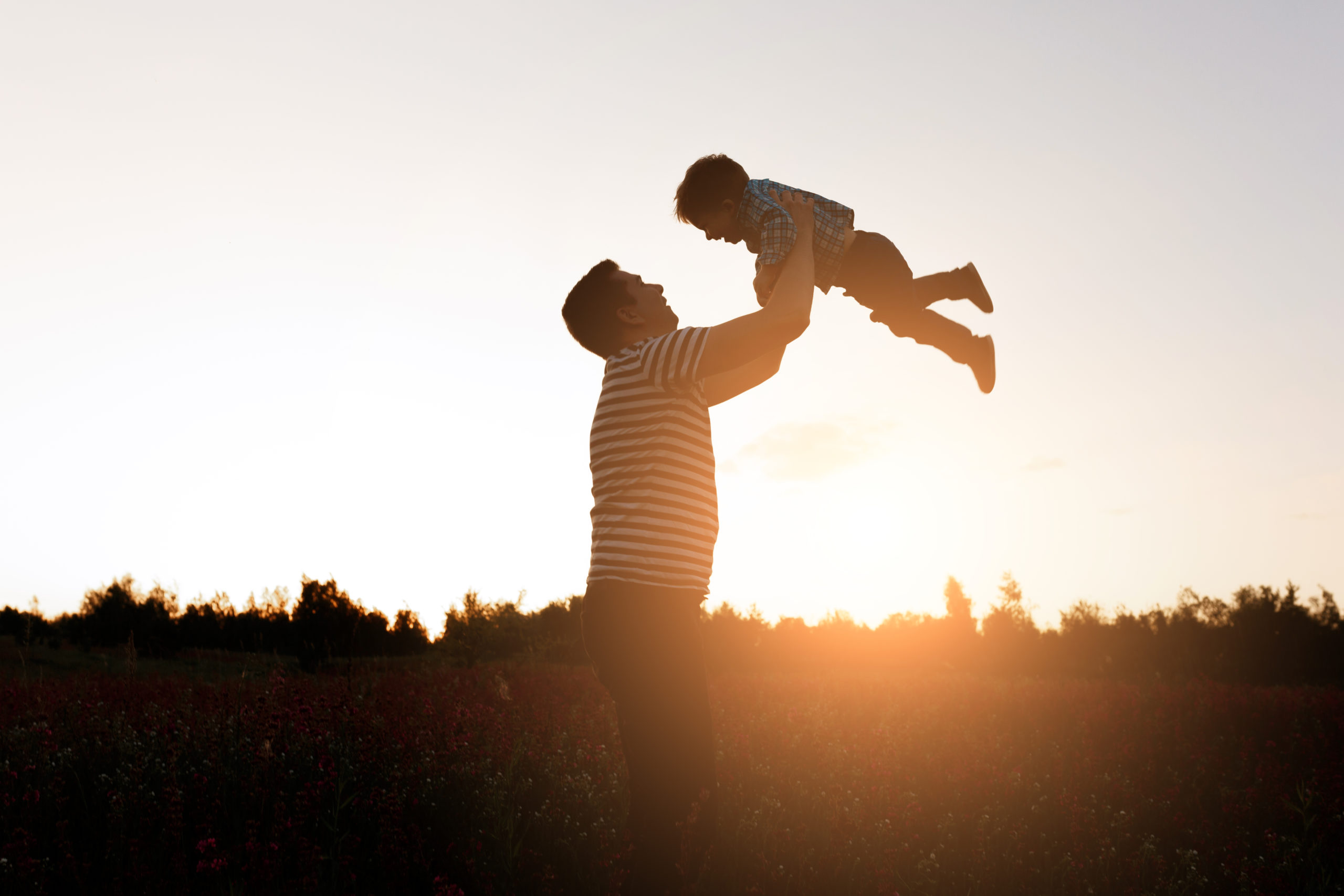 Tu Es La Meilleure Chose Qui M'est Jamais Arrivée. Un Père Et Un Fils Qui  Passent Une Journée à L'extérieur. Photo stock - Image du lifestyle,  apprécier: 256620464